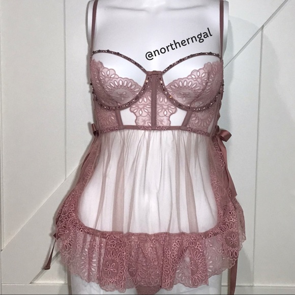 Victoria's Secret Designer 3 Piece Lingerie Set - Picture 2 of 16